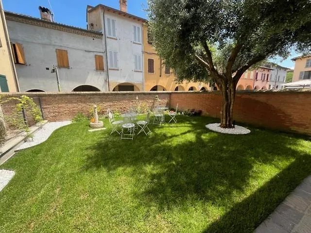 Bed & Breakfast Room & Breakfast Civico 07 Fontanellato